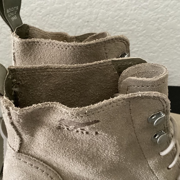 SOREL Hi-Line Waterproof Lace-Up Boot (Women) 9M - Picture 5 of 10